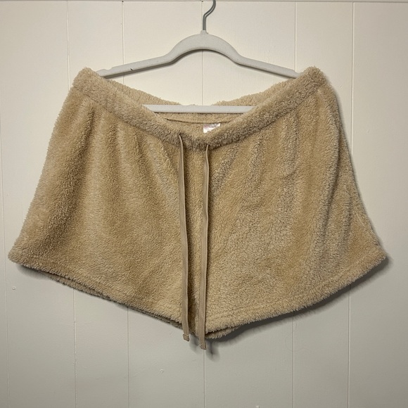 Two Piece Cozy Set - Picture 3 of 3